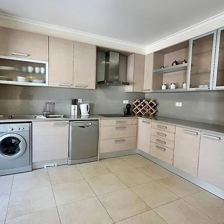 Heilige Efigenie By Interhome Lourinha (Lisbon)