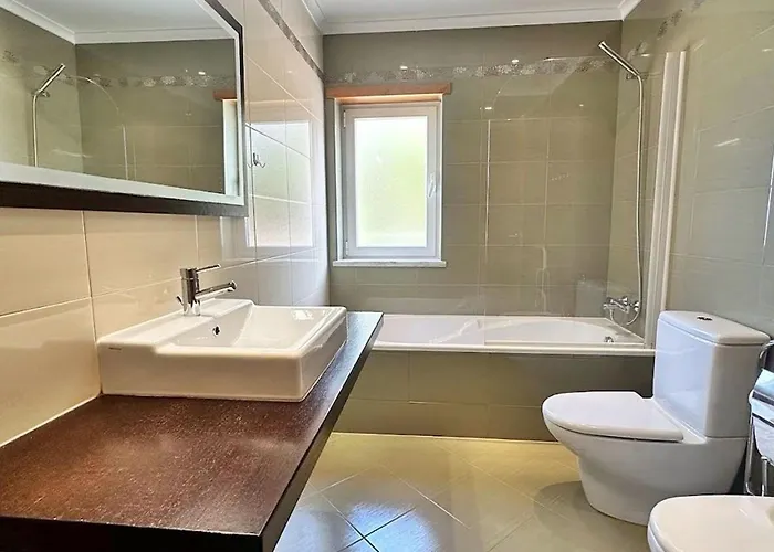 Heilige Efigenie By Interhome Ferienhaus Lourinhã