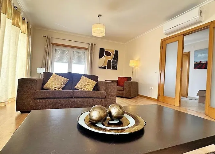 Heilige Efigenie By Interhome * Lourinhã